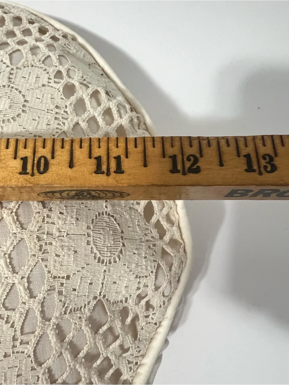 Vintage Crochet Lace Boho Cottagecore Grannycore Round Throw Pillow Cream